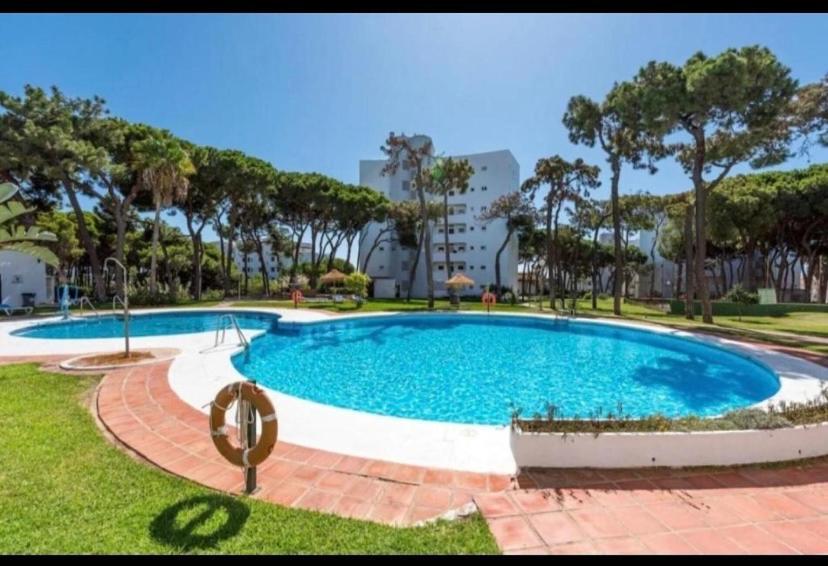 Apartamento Playa Algaida Sitio de Calahonda Bagian luar foto